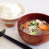 Cách làm canh Miso thịt heo và rau củ